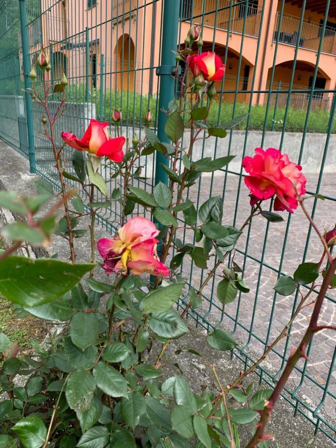 Casa Giardino Fiorito Apartman San Siro Kültér fotó